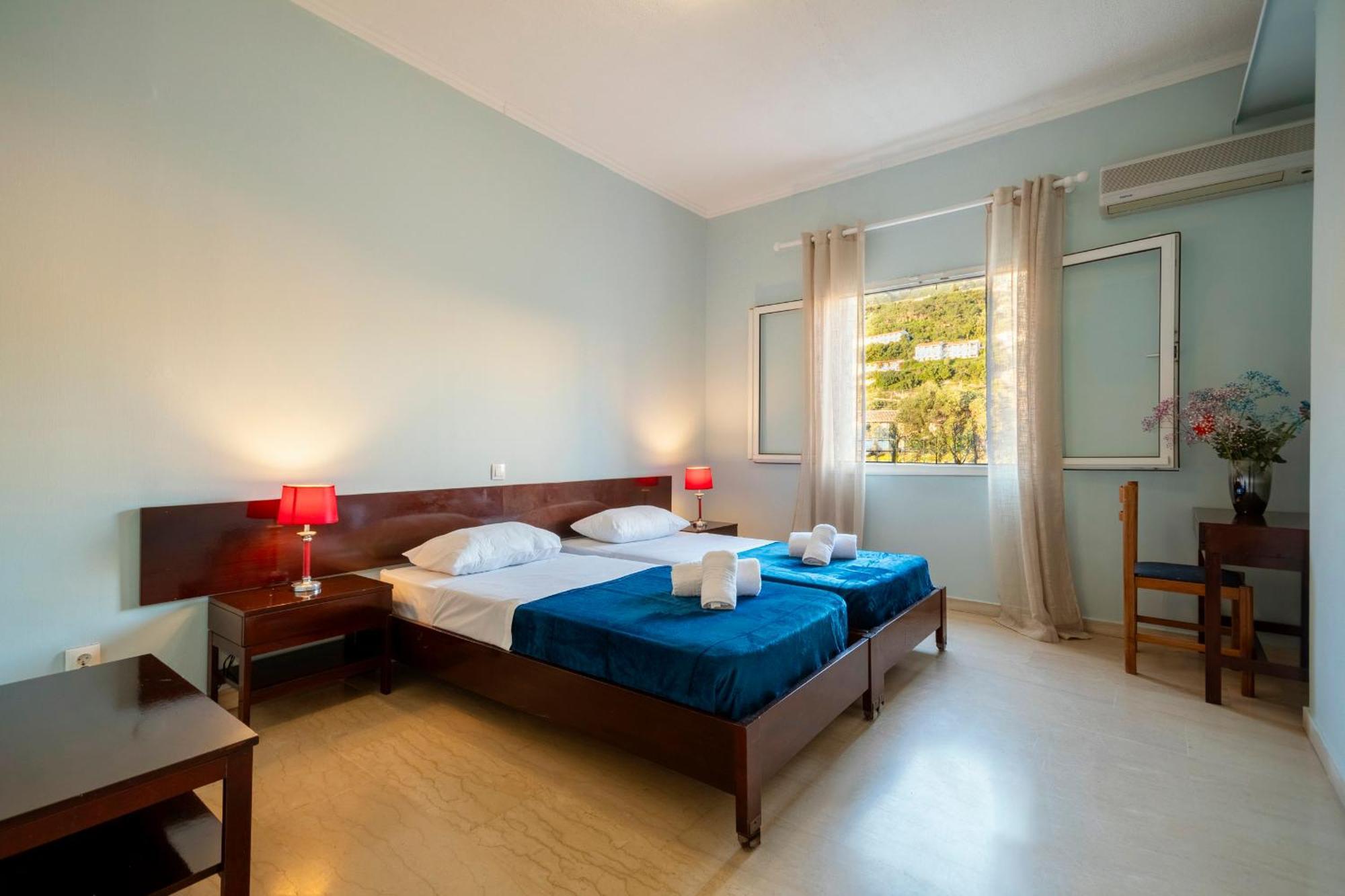 Mgi Apartments Ypsos Buitenkant foto